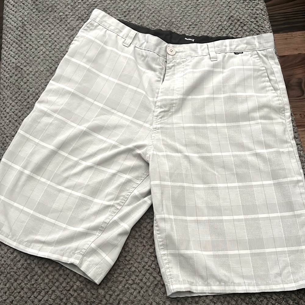 Men’s Hurley board shorts